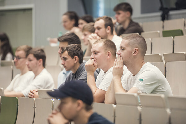 Studierende in einem Hörsaal